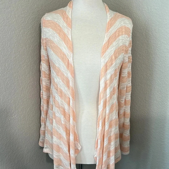 BUTTONS peach and white lightweight cardigan - Picture 2 of 9